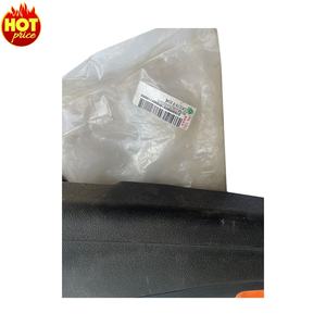 Vente directe d'usine Howo Trucks Wg1662510333 Assemblage de l'accoudoir gauche Pièces de benne basculante Accessoires de camion - Product Image 4