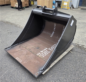 Cucharón de excavación Hardox Body Grading Bucket II, cucharón de acero mejorado resistente al desgaste para trabajos de excavación de alta demanda - Product Image 1