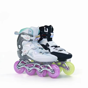 Pattini a Rotelle Professionali Kingfun PAPAYA Jointly Gt9 con Guscio in Fibra di Carbonio e Pelle, Ruote in PU per Freestyle - Product Image 1