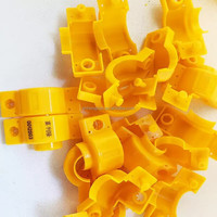 Clip de fixation en plastique épaissi en U pour tuyau de gaz ondulé DN15 avec vis d'expansion, fabrication sur mesure