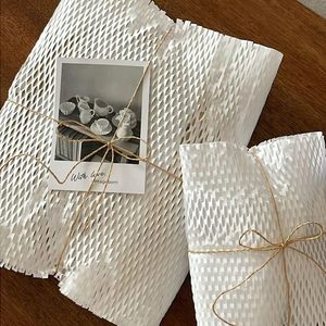 Emballage cadeau créatif en kraft avec doublure en maille amortissante, rembourrage en nid d'abeille, recyclable, compatible avec l'impression numérique, bouquet de fleurs - Product Image 4