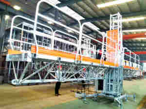 Plate-forme de travail d'escalade de mât de grande hauteur grimpeur de mât d'échafaudage électrique pour le travail de façade de bâtiment de mur rideau - Product Image 3