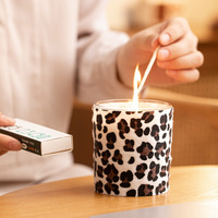 Bougie parfumée de luxe faite à la main, contenant en verre à imprimé léopard, bougie en cire de soja, décoration d'intérieur, bougie parfumée
