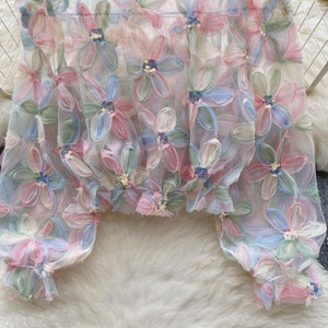 Chemisiers polyvalents pour femmes, coupe ample et amincissante, à une épaule, manches longues, en maille à fleurs 3D, collection été 2026, vente en gros - Product Image 4