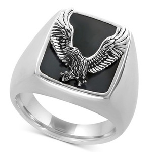 Anello da Uomo H090 con Aquila, Onice Nero, Incastonatura Quadrata, Gioiello di Moda, Regalo - Product Image 1