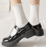 Chaussettes à volants brodées personnalisées Douces et respirantes en coton pour femmes Chaussettes à volants pour adultes Chaussettes en tricot décontractées Style mignon
