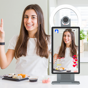 Máquina de transmisión en vivo de escritorio profesional de 15,6 pulgadas 2K Tiktok <span class=keywords><strong>Facebook</strong></span> Transmisión en vivo - Product Image 1