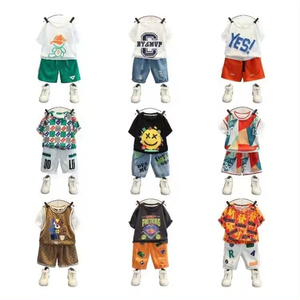 2025 Set di abbigliamento sportivo in velluto personalizzabile per uomo/donna <span class=keywords><strong>e</strong></span> <span class=keywords><strong>bambino</strong></span> felpa Casual da Jogging pantaloni della tuta inverno abbigliamento stampato - Product Image 1