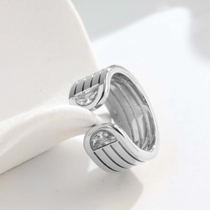 1PC Bague ouverte rayée en acier inoxydable plaqué or 18 carats - Double goutte d'eau en zircon, bijou tendance polyvalent pour les rassemblements décontractés - Product Image 2