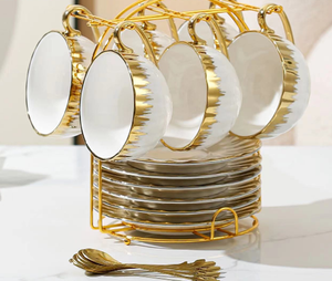 Ensemble tasse et soucoupe en céramique de style luxe moderne, processus de placage <span class=keywords><strong>or</strong></span>, idéal pour les mariages et les fêtes de déménagement - Product Image 1