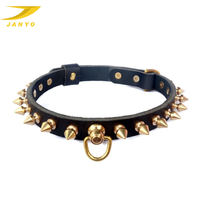 Collier pour chien en cuir véritable noir de haute qualité OEM, avec rivets coniques dorés, anti-morsure, anneau en D métallique réglable, style punk