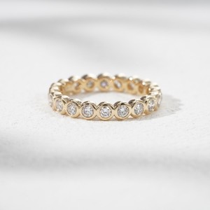 Bague de mariage empilable en or jaune massif 10K avec diamants ronds sertis clos, bague éternité complète, bijoux fins pour femme, anniversaire - Product Image 3