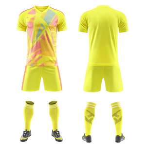 Custom Sublimatie Voetbaltenues Set Trainingspakken Snel Droogend Ademend Polyester Voetbalshirt - Product Image 5