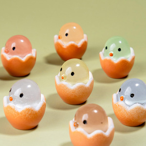 Dessin animé lumineux résine artisanat <span class=keywords><strong>petit</strong></span> ornement poulet coquille d'oeuf figurines miniatures <span class=keywords><strong>jardin</strong></span> paysage décorer - Product Image 1