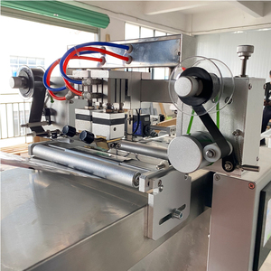 Vollautomatische Rechteckige Kondom-Versiegelungs- und Folienverpackungsmaschine - Product Image 4