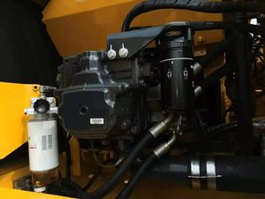 Vente mondiale d'excavatrices sur chenilles d'occasion Komatsu PC200-8N1 de 20 tonnes, conformes aux normes EPA et CE, ainsi que les modèles PC200-6 et 200-7, directement de l'usine. - Product Image 5