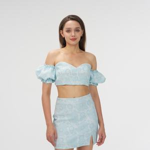 Conjunto de Dos Piezas para Mujer, Diseño OEM, Top con Hombros Descubiertos, Manga Abullonada, Color Azul Claro, Estilo Lindo - Product Image 1