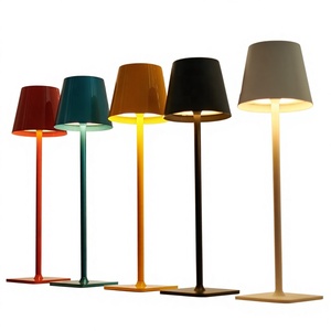 <span class=keywords><strong>Lampada</strong></span> da Tavolo <span class=keywords><strong>Poldina</strong></span> in Ferro Stile Nordico per Ristoranti, da Esterno, Ricaricabile USB, con Luce a Tre Colori e Controllo Touch - Product Image 2