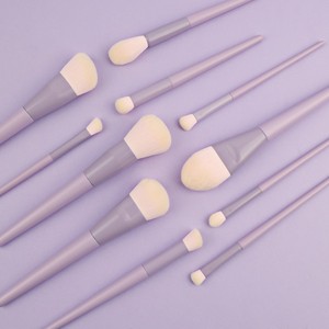 Pinceau <span class=keywords><strong>de</strong></span> maquillage à manche en bois, outils professionnels <span class=keywords><strong>de</strong></span> beauté pour cheveux doux, pinceau <span class=keywords><strong>de</strong></span> maquillage multifonctionnel pour poudre libre, lot <span class=keywords><strong>de</strong></span> 11, vente en gros - Product Image 1