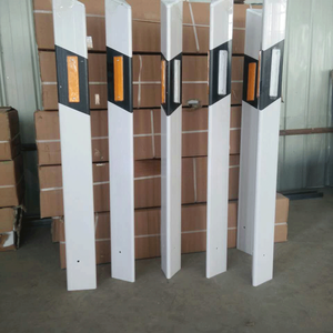 แผ่นสะท้อนแสง PVC สำหรับป้ายเตือนข้างทาง แผ่นสะท้อนแสงแบบยืดหยุ่นสำหรับรั้วกั้นทางหลวง - Product Image 2