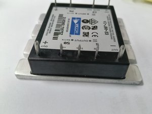 VI-J00-33 ตัวแปลงไฟฟ้ากระแสตรงแบบ DC-DC สำหรับการใช้งานในอุตสาหกรรม - Product Image 4
