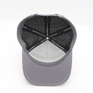 Casquette Snapback 5 Panneaux Personnalisée de Haute Qualité, Découpée au Laser, en Tissu Imperméable avec Caoutchouc Personnalisé et Design Imprimé Perforé Tendance - Product Image 6