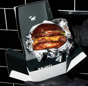 Fiambrera negra reciclable personalizada, papel de cartón desechable para comida, hamburguesa, embalaje para llevar, caja de <span class=keywords><strong>hamburguesas</strong></span> - Product Image 6