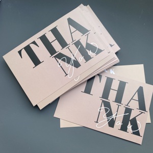 Tarjetas de Agradecimiento Rosadas Personalizadas al por Mayor con Logotipo para Ropa y Boutiques - Product Image 1