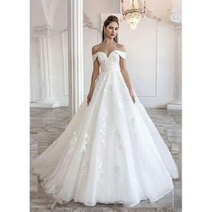 Elegant Off-Shoulder Lace Wedding Dress White Ball Gown Sweetheart Neckline Tulle <b>Applique</b> Bridal Dress - Product Image 4