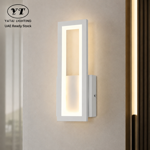 Applique murale LED moderne en acrylique pour intérieur, corps métallique, CCT sélectionnable, 15W, pour chambre, salon, couloir, projet hôtelier - Product Image 1