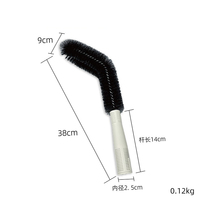 Brosse de nettoyage écologique en plastique à long manche avec poils en nylon pour le lavage des pales de ventilateurs muraux et de plafond