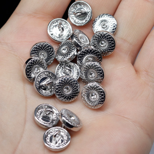 Tùy Chỉnh 11Mm Vòng Mặt Trời Sọc Kim Cương Kim Loại Chân Nút Cho Áo Sơ Mi Vàng Bạc Hợp Kim May Nút Kim Cương Cardigan Nút - Product Image 4