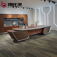 Avion de luxe moderne modélisation en bois plaqué L-forme LED table de direction multifonctionnelle bureau de directeur général bureau de directeur bureau de président