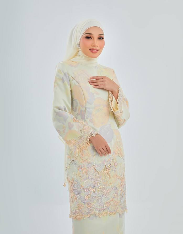 สีเหลือง