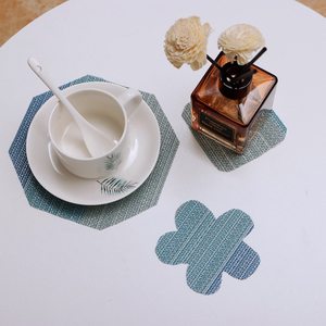 Customized Non Slip Plastic Place <strong>Mats</strong> Set 4 Washable PVC <strong>Placement</strong> <strong>Mats</strong> for Dining <strong>Table</strong> - Product Image 4
