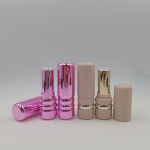 Tube de rouge à lèvres vide rose nude mat style fille mignon avec capuchon coulissant, conteneur de baume à lèvres avec anneau métallique argenté, emballage cosmétique personnalisé avec logo - Product Image 6