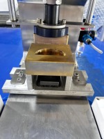 Machine à fabriquer des bombes de bain pneumatiques bien conçue, 220V/110V, capacité de 30 pièces/min, personnalisable, bombes de bain de 10 à 100 mm