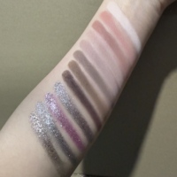 Palette d'ombres à paupières personnalisée 12pan Matte Multichrome Duochrome Metallic Glitter Shades Maquillage des yeux