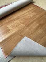Revêtement de sol en PVC imitation bois de haute qualité, durable, en rouleau, vente chaude pour les bureaux, les salles de réunion, les projets de matériaux de construction