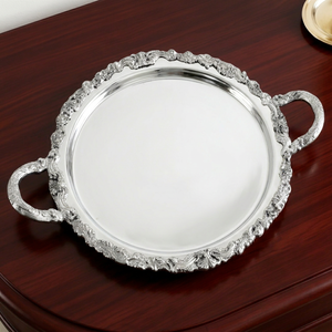 Plateau de service rond haut de gamme avec bordure ornée et poignées, style vintage, pour usage résidentiel, dîners, mariages, événements, restaurants - Product Image 1