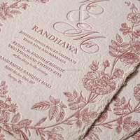 Carte de vœux fantaisie personnalisée en carton ondulé écologique imprimée en offset format A5 avec logo en relief, impression Vanille