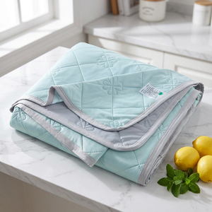 Nouvelle <span class=keywords><strong>Couette</strong></span> d'Été en Fibre Rafraîchissante Couleur Unie, <span class=keywords><strong>Couette</strong></span> Climatisation à Texture Glacée, Fibre <span class=keywords><strong>Fine</strong></span> et Refroidissante, Vente en Gros - Product Image 5