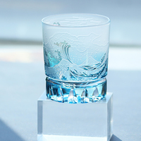 Verre à whisky en cristal gravé à la main bleu 240 ml avec logo personnalisé pour le brandy, les spiritueux, les fêtes et les bars