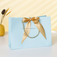 Sacs en papier blancs décoratifs de luxe avec poignées en ruban pour mariage, fête, promotion, logo personnalisé, matériaux recyclés, taille et couleur personnalisées