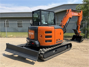 Mini-excavatrice hydraulique sur chenilles d'occasion Hitachi ZX60, 6 tonnes, avec moteur, boîte de vitesses, capacité de la benne de 0,3 m³, origine Japon - Product Image 2