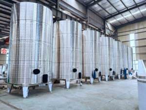 Cuve de Fermentation Isolée à Manchon Thermorégulé pour Vin <span class=keywords><strong>Blanc</strong></span> <span class=keywords><strong>Sec</strong></span>, 10000L 100HL, Personnalisée en Usine - Product Image 3