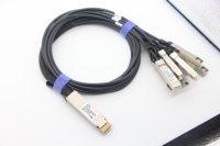 Kabel Serat Optik Tembaga Pasif REALSEA 200G QSFPDD ke SFP28 1M DAC untuk FTTH dengan Garansi 3 Tahun