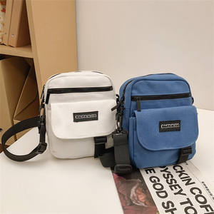 Sac à bandoulière personnalisé à la mode pour hommes et femmes Design original avec fermeture à glissière Sac à bandoulière à bas prix - Product Image 3