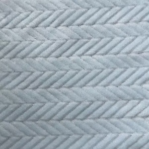 Conception personnalisée tricoté chaîne deux côtés chaud doux 250Gsm 100% polyester Jacquard flanelle polaire pour vêtements de détente - Product Image 5