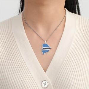 Collar de Cadena de Acero Inoxidable Esmaltado al por Mayor con Bandera Africana de Botsuana, Chapado en Oro de 18K - Product Image 5